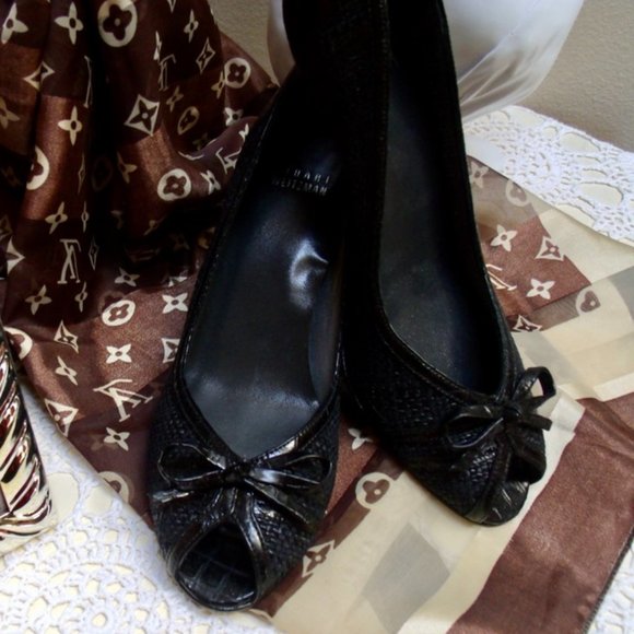 STUART WEITZMAN Black Peep-Toe Pumps Embossed Leather 7.5 - Picture 1 of 12